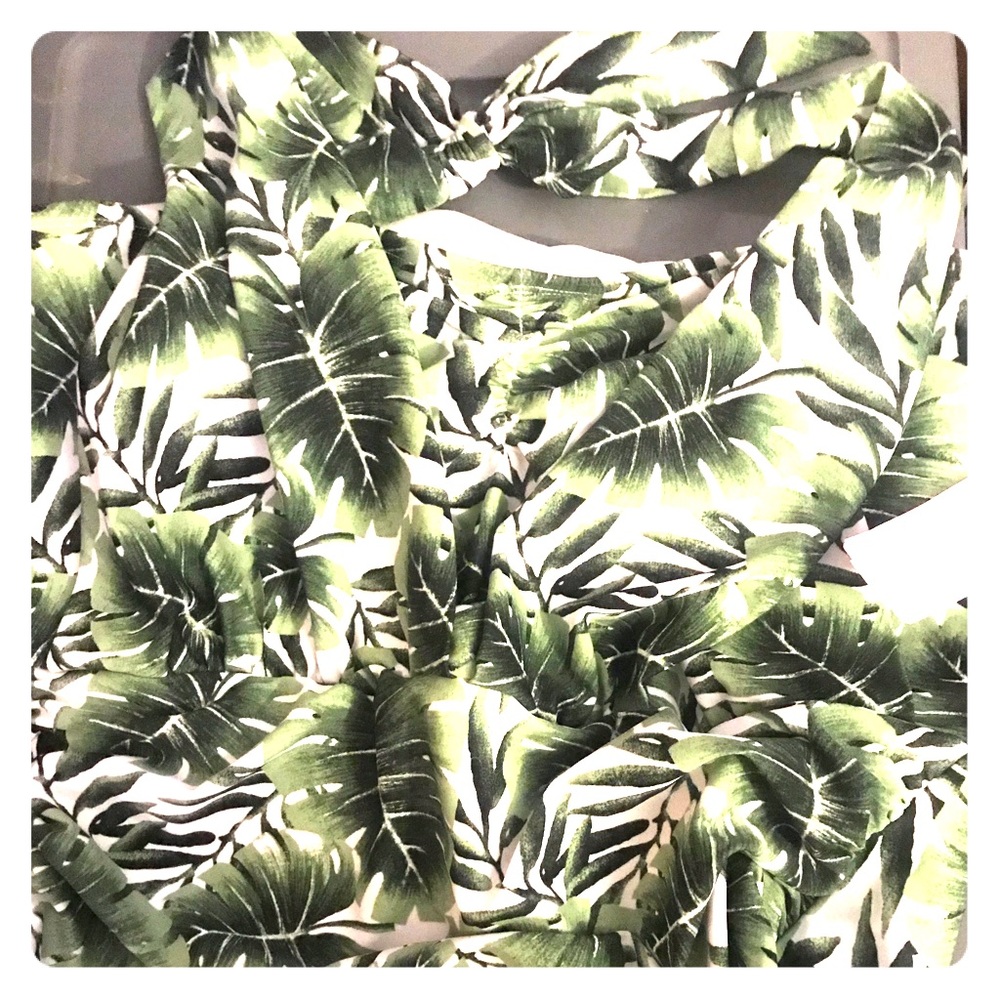 Women’s one piece bathing suit